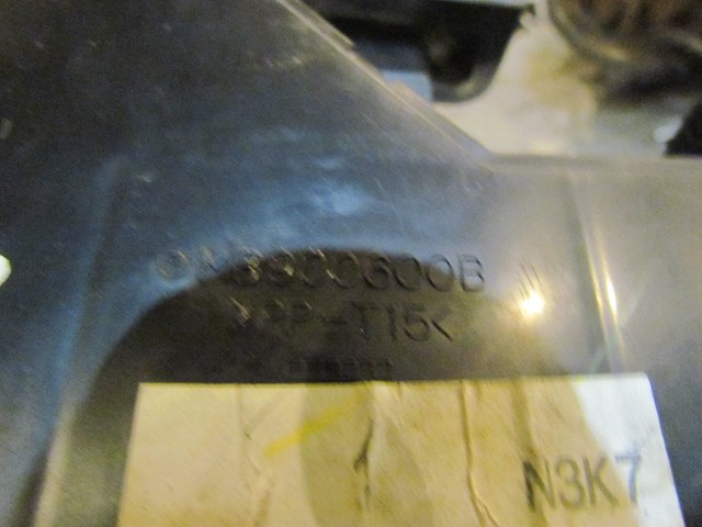 2005 Mazda RX8 ECU Box Cooling Air Duct MB900600B