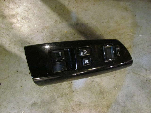 2005 Mazda RX8 Front LH Driver Master Door Switch