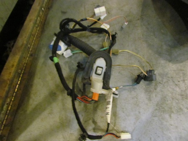 2005 Mazda RX8 Front RH Passenger Door Wiring FE02 67 200