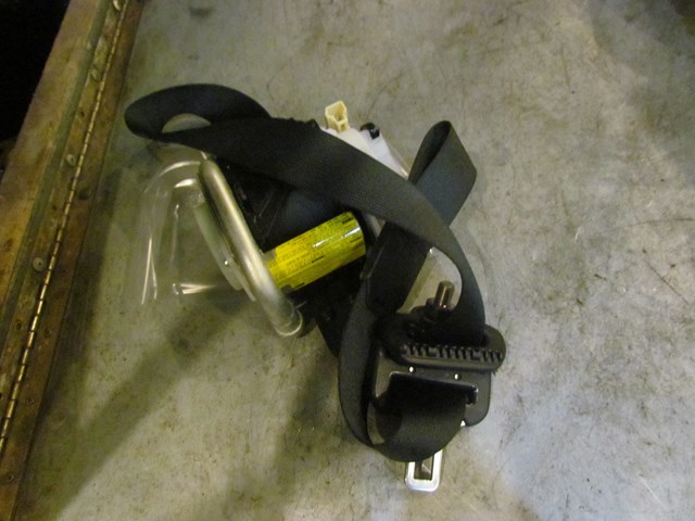 2005 Mazda RX8 Front RH PassengerSeat Belt