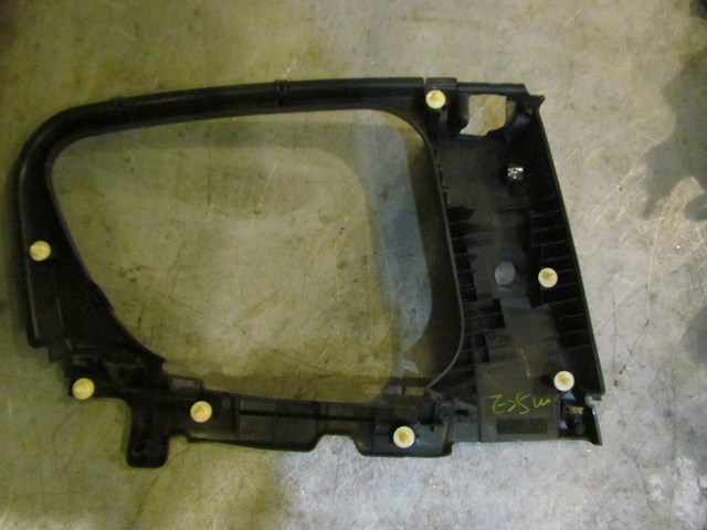 2005 Mazda RX8 Rear RH Passenger Door Glass Trim