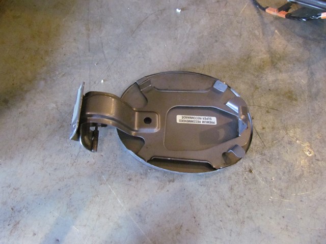 2005 Mazda RX8 Fuel Filler Door