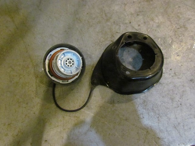 2005 Mazda RX8 Gas Cap