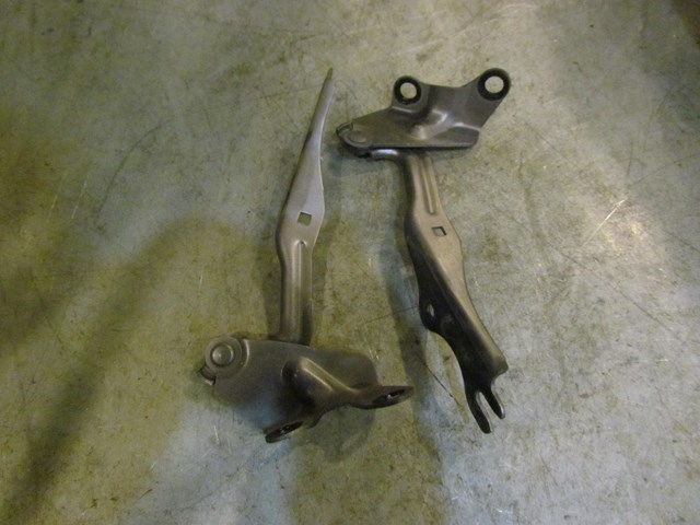 2005 Mazda RX8 Hood Hinges