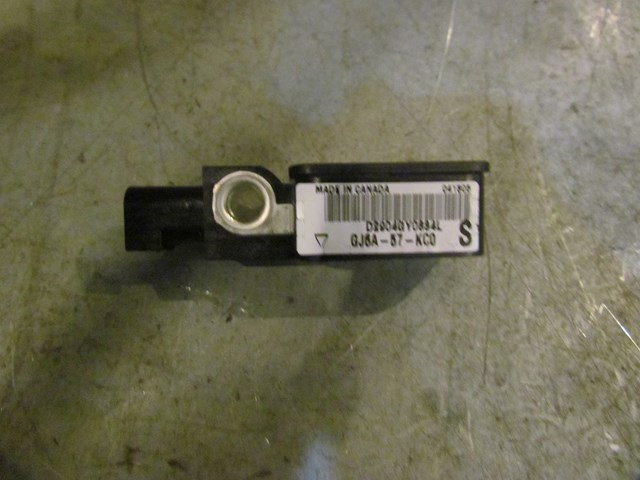2005 Mazda RX8 Front RH Impact Sensor GJ6A 57 KC0