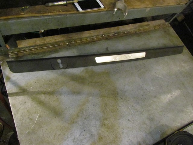 2005 Mazda RX8 RH Passenger Door Sill Kick Plate-Some dings