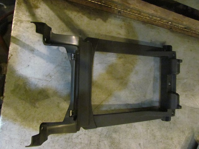 2005 Mazda RX8 Trunk Pass Through Trim F151 64 521