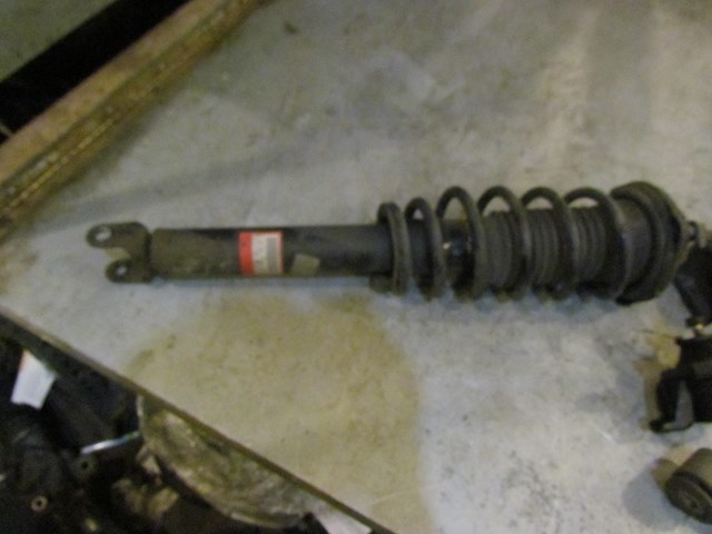 2005 Mazda RX8 Front RH Passenger Strut F157 34 700D