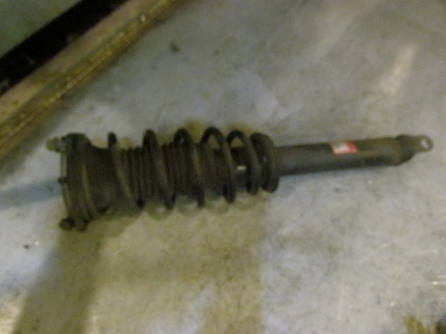 2005 Mazda RX8 Front RH Passenger Strut F157 34 700D