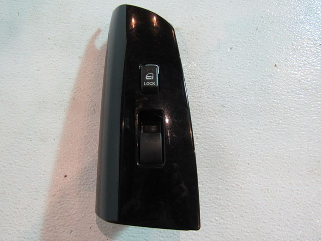 2004 2005 Mazda RX8 Front RH Passenger Door Switch