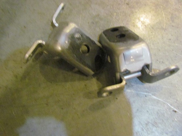 2015 Nissan 370z LH Driver Door Hinges