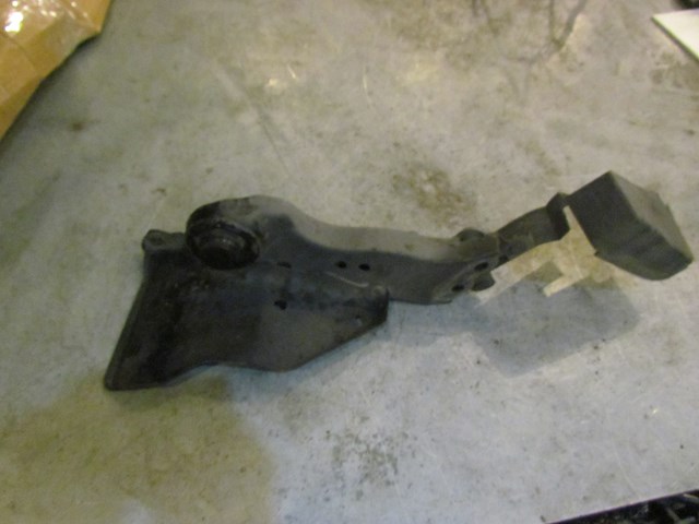 2015 Nissan 370z Nismo Rear LH Driver Subframe Stay Arm