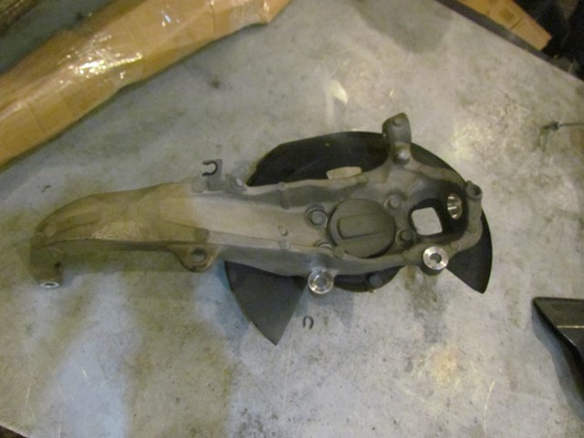 2015 Nissan 370z Nismo Front RH Passenger Spindle