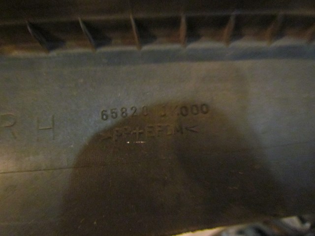 2008 Infiniti G35 Sedan RH Fender/Hood Seal 65820 JK000