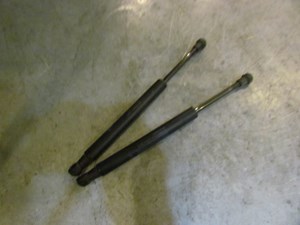 2008 Infiniti G35 Sedan Trunk Strut Set