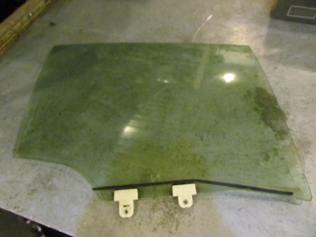 2010 Infiniti G35 Sedan Rear RH Passenger Door Glass