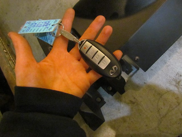 2008 Infiniti G35 Sedan LH Driver Lower Trim Panel w/Key Fob