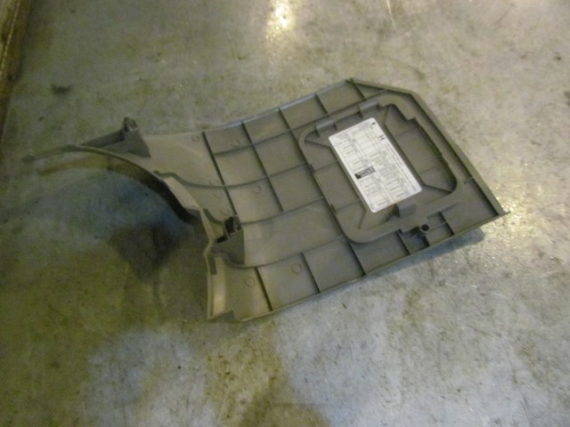 2006 Nissan 350z LH Driver Outer Kick Panel-66901 CD010--Frost