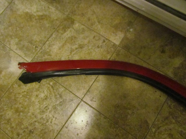 2006 Nissan 350z LH Driver Exterior A PIllar Trim w./Seal