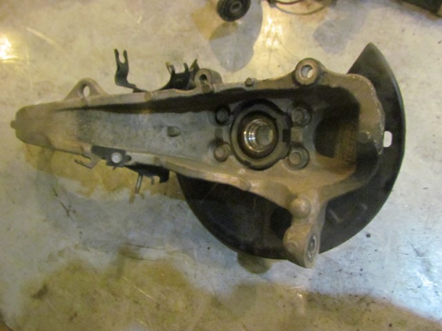 2008 Infiniti G35x Sedan Front LH Driver Spindle