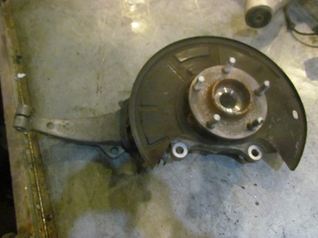 2008 Infiniti G35x Sedan Front LH Driver Spindle