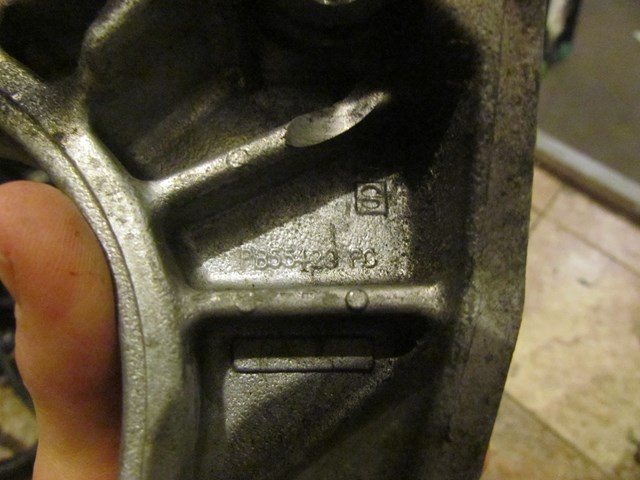 2001 Bentley Arnage RH Passenger Engine Mount PB55420P0