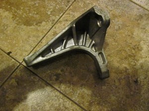 2001 Bentley Arnage RH Passenger Engine Mount PB55420P0