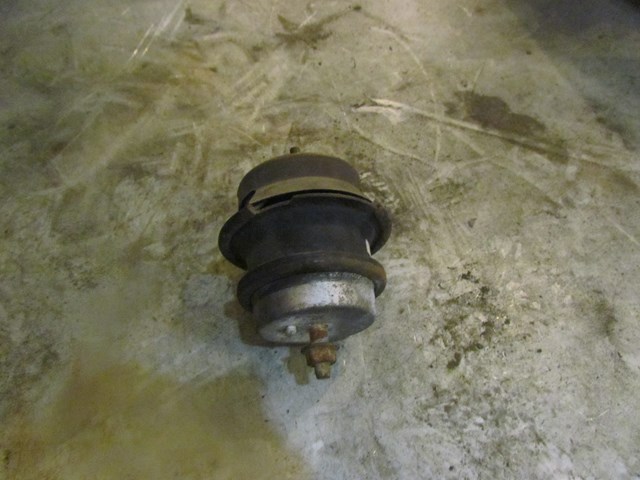 2007 2008 Infiniti G35x Sedan LH Driver Engine Mount