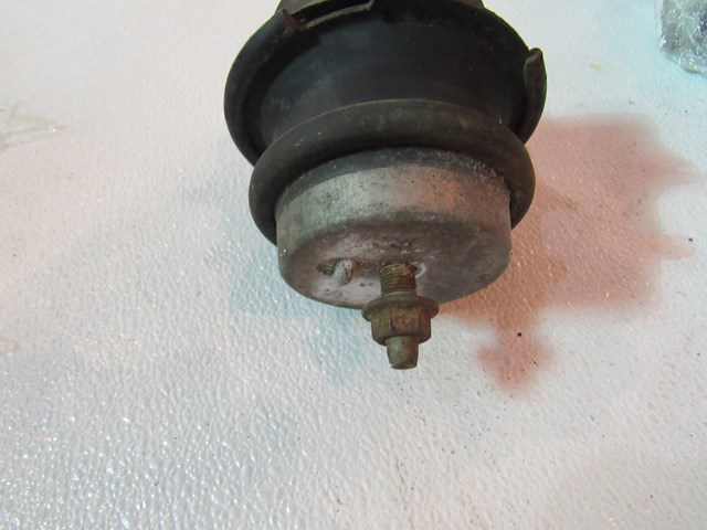 2007 2008 Infiniti G35x Sedan LH Driver Engine Mount