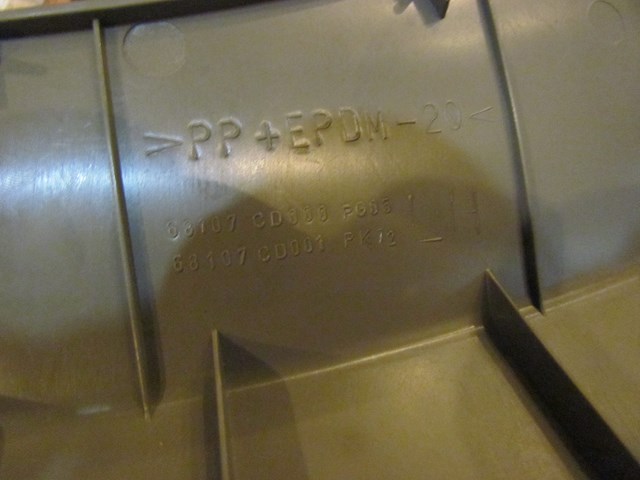 2006 Nissan 350z Above Cluster/Dash Trim Panel-Frost-68107 CD000