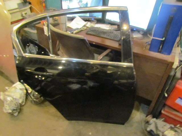 2008 Infiniti G35x Sedan Rear RH Passenger Door --See Photos