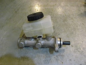 2006 Nissan 350z Brake Master Cylinder