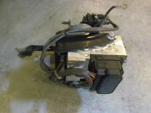 2006 Nissan 350z MT REV UP ABS Pump 47600 AM400