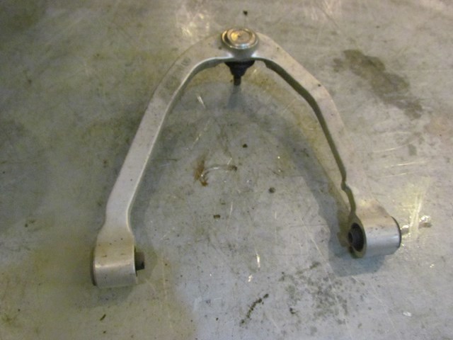 2006 Nissan 350z Front RH Passenger Upper Control Arm