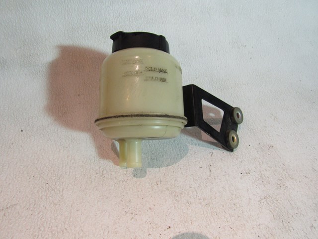 2006 Nissan 350z Power Steering Fluid Reservoir