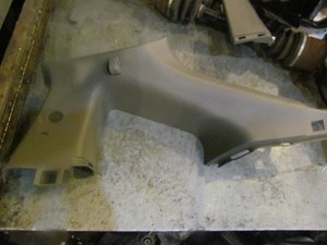 2006 Nissan 350z RH Passenger B/C Pillar Trim 76934 CD000