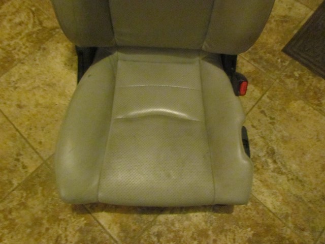 2006 Nissan 350z RH Passenger Front Seat-Frost Leather