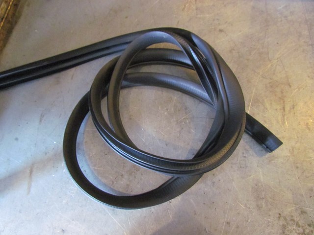 2017 Subaru WRX Front RH Passenger Door Seal
