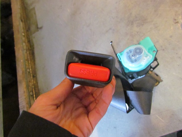 2017 Subaru WRX Rear Center Seat Belt & Buckle