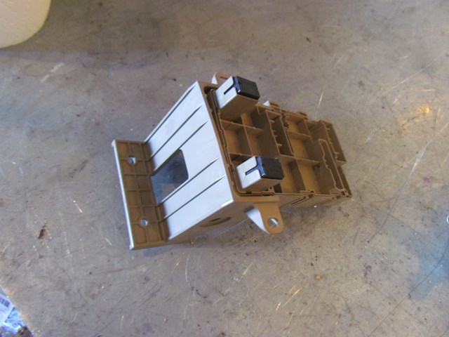 2017 Subaru WRX Interior Fuse Box 82201VA051