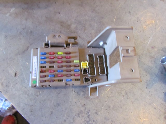 2017 Subaru WRX Interior Fuse Box 82201VA051