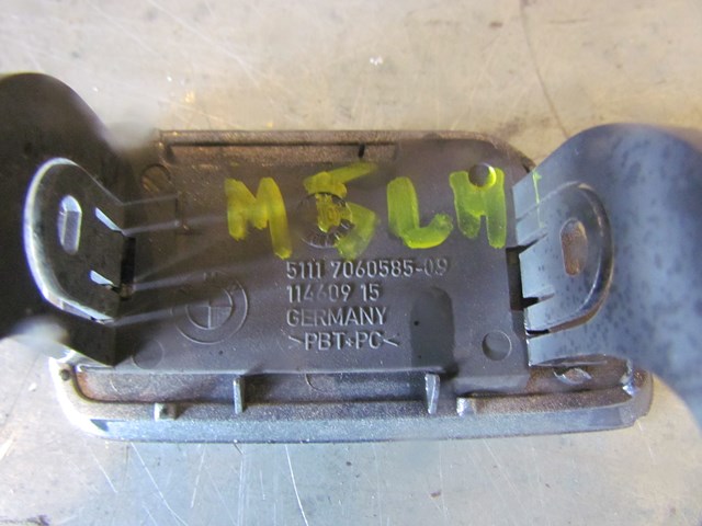 2006 BMW M5 Front LH Driver Headlamp Washer Cover 