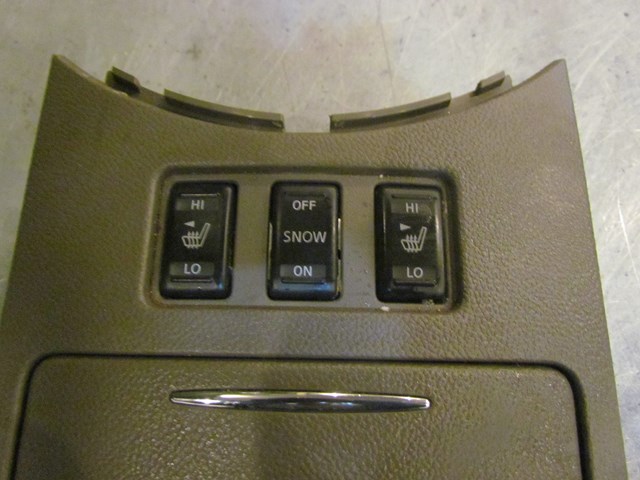 2008 Infiniti G35 Sedan Cup Holder w/Seat Heat Switches-Wheat