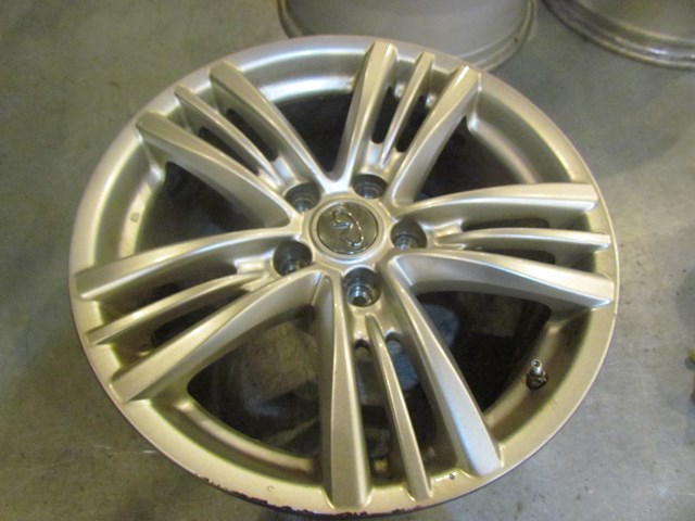 2010 Infiniti G37 Sedan 17 x 7.5