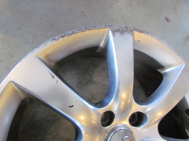 2006 Inifiniti G35 Sedan 17 x 7 Inch Wheel-Rash
