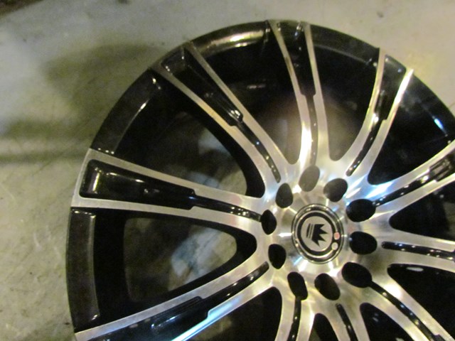 (1) Konig Crown 17 x 7.5