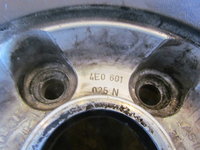 2004 Audi A8 19 x 8.5 