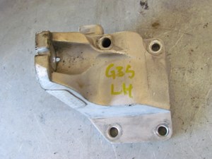 2003 Infiniti G35 Coupe LH Driver Engine Bracket