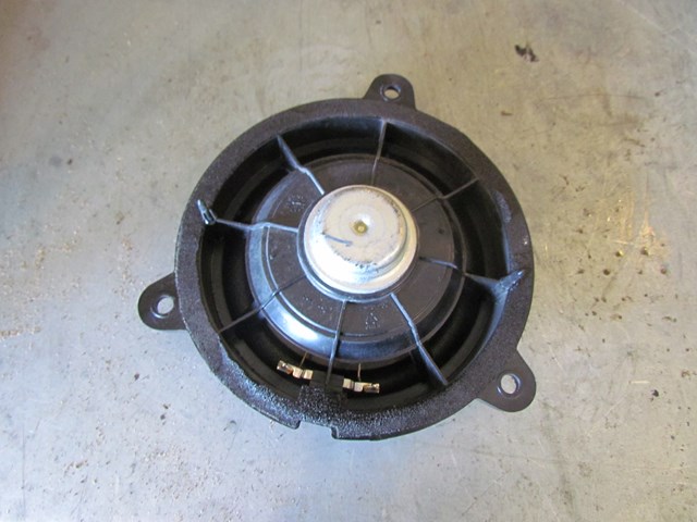 2008 Infiniti G35 Sedan Rear RH Door Speaker 28156AM90A