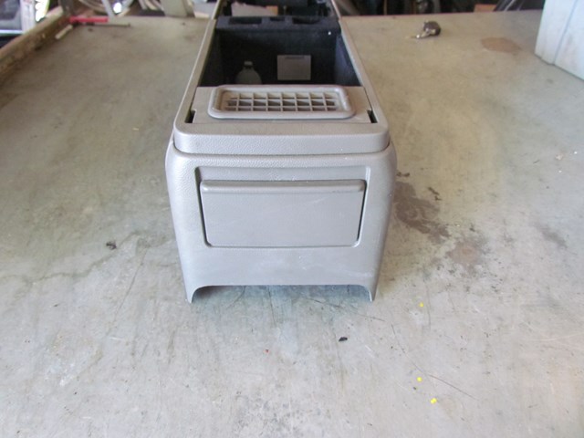 2008 Infiniti G35 Sedan Center Console-Wheat